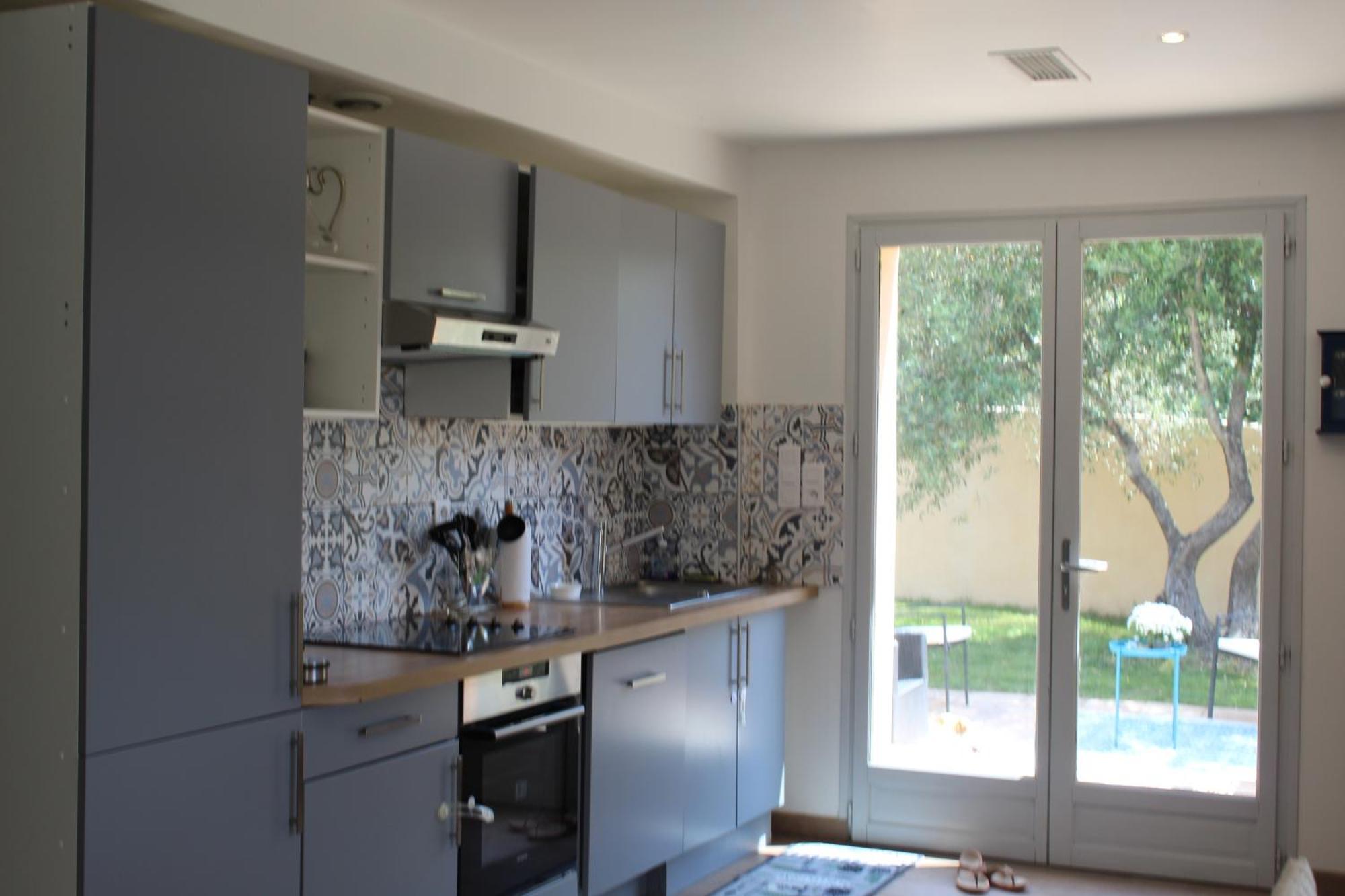 Villa Pierre Blanche Le Calme A 5Mn Du Centre Ville Nimes Luaran gambar