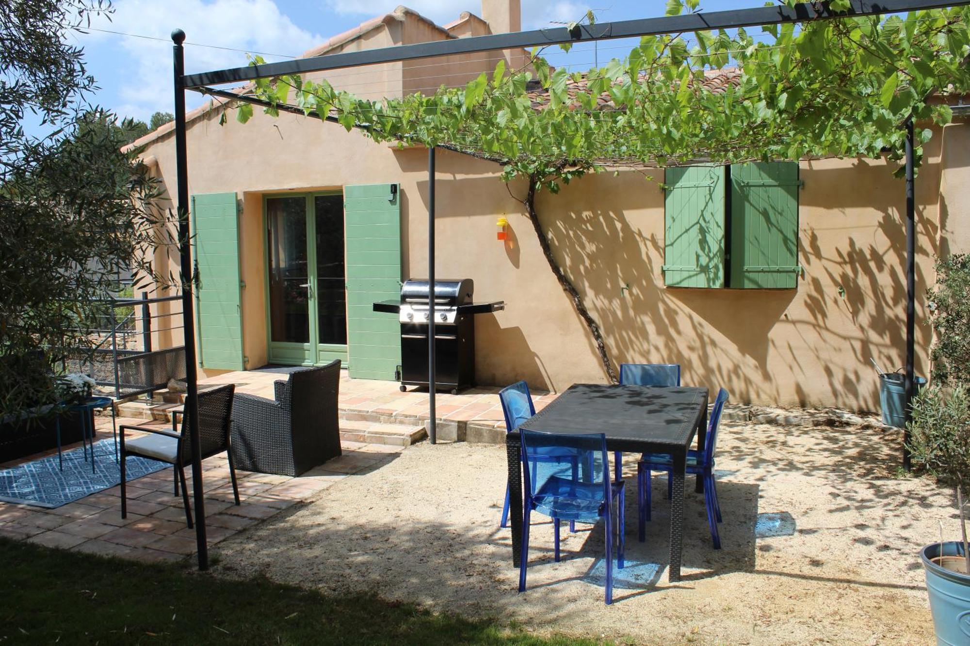 Villa Pierre Blanche Le Calme A 5Mn Du Centre Ville Nimes Luaran gambar