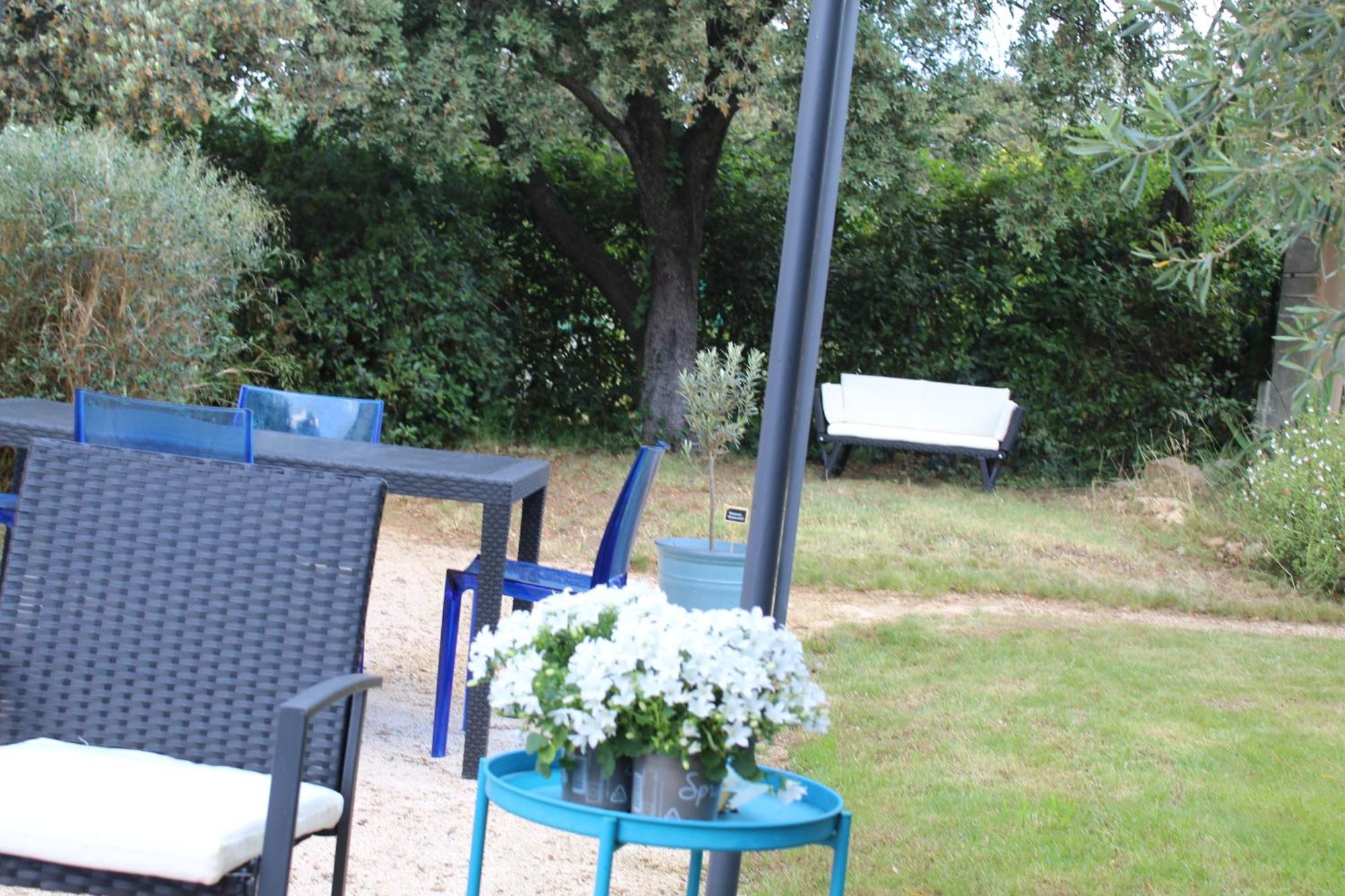Villa Pierre Blanche Le Calme A 5Mn Du Centre Ville Nimes Luaran gambar