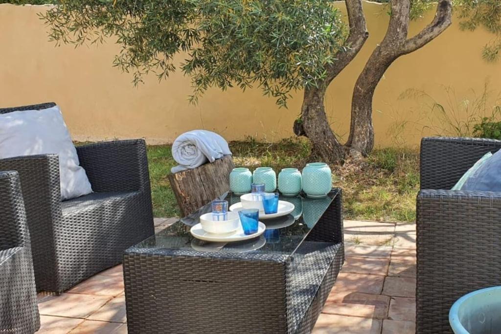 Villa Pierre Blanche Le Calme A 5Mn Du Centre Ville Nimes Luaran gambar